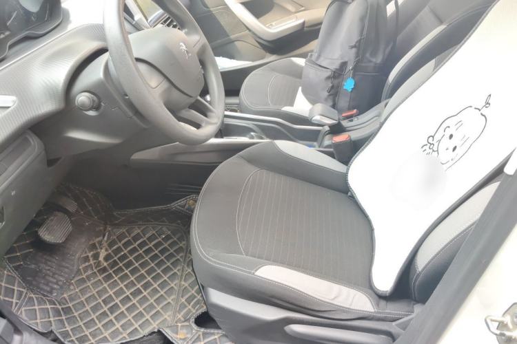 Used Peugeot 2008 2015 1.6L Automatic Playcool Edition Left Front Seat