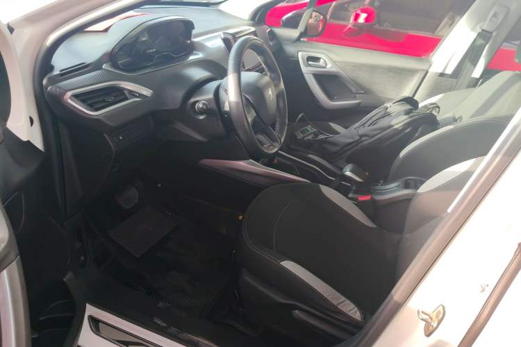 Used Peugeot 2008 2015 1.6L Automatic Playcool Edition Left Front Seat
