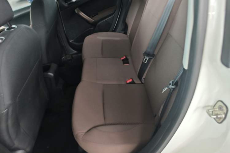 Used Peugeot 2008 2015 1.6THP Automatic Fashion Edition Left Rear Seat