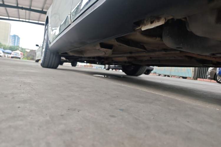 Used Peugeot 2008 2015 1.6THP Automatic Fashion Edition Left Side Sill