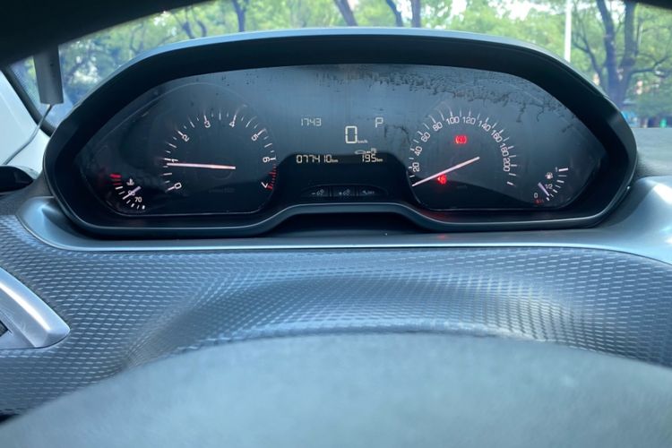 Used Peugeot 2008 2015 1.6L Automatic Playcool Edition Odometer Close Up