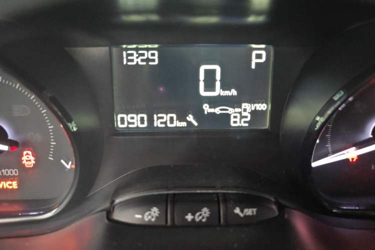Used Peugeot 2008 2015 1.6L Automatic Playcool Edition Odometer Close Up