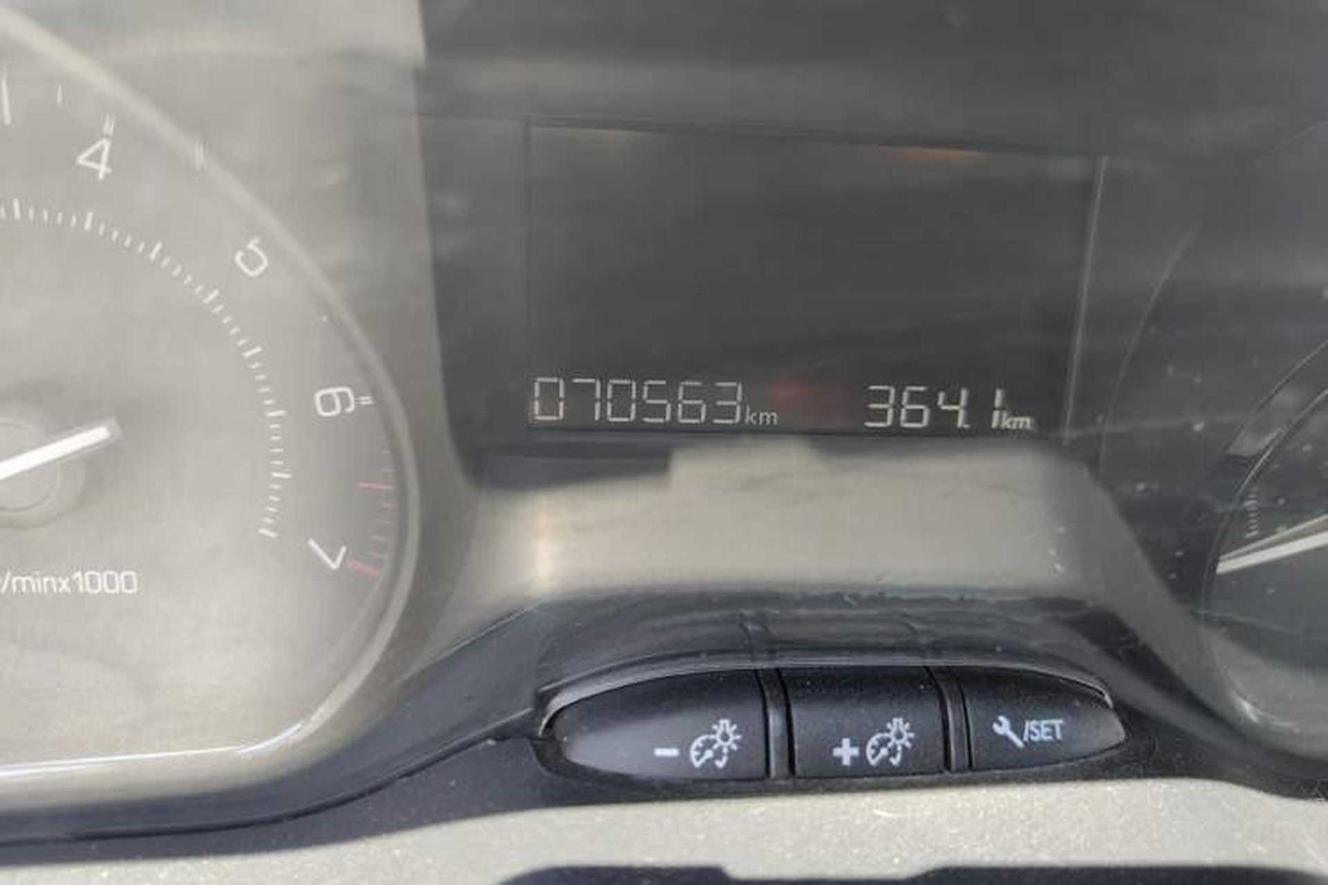 Used Peugeot 2008 2015 1.6L Automatic Playcool Edition Odometer Close Up