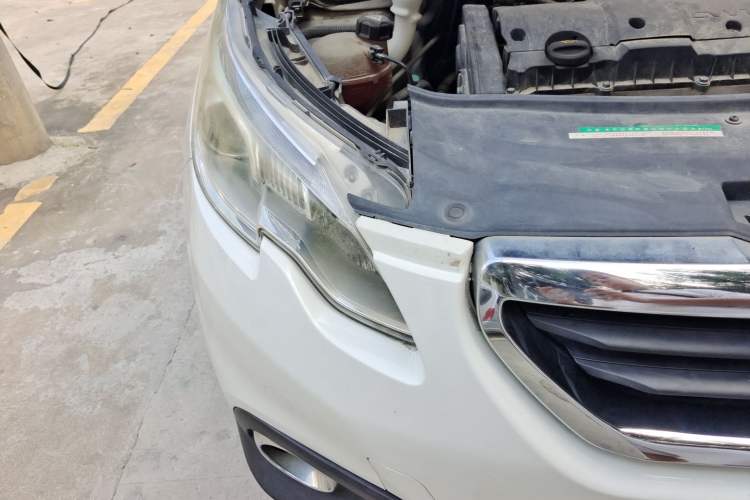 Used Peugeot 2008 2015 1.6L Automatic Playcool Edition Right Front Headlight