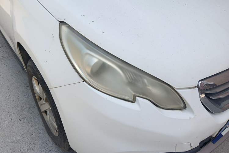 Used Peugeot 2008 2015 1.6L Automatic Playcool Edition Right Front Headlight