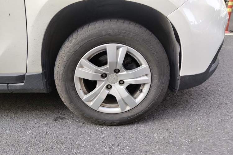 Used Peugeot 2008 2015 Playful Edition 1.6L Automatic Jade Model Right Front Wheel Hub