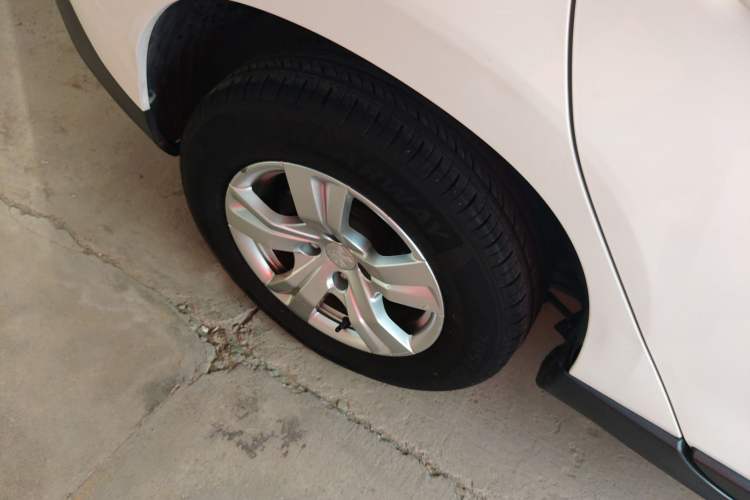 Used Peugeot 2008 2015 1.6L Automatic Playcool Edition Right Rear Wheel Hub
