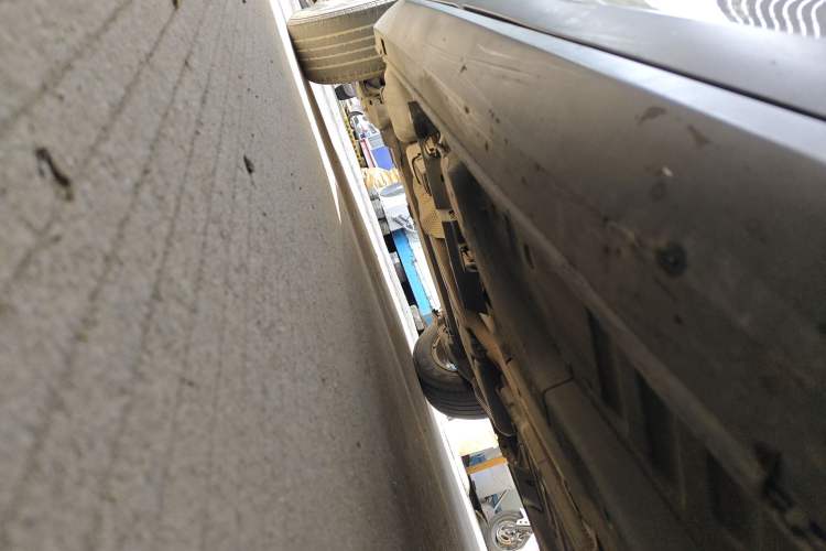 Used Peugeot 2008 2015 1.6L Automatic Playcool Edition Right Side Sill