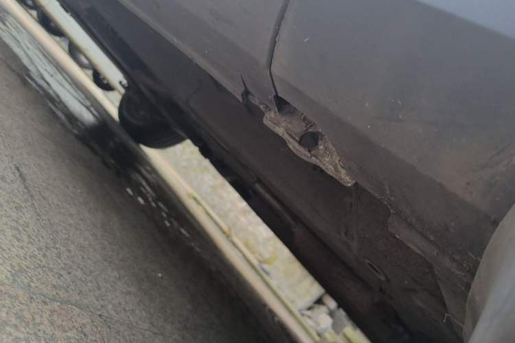 Used Peugeot 2008 2015 1.6L Automatic Playcool Edition Right Side Sill