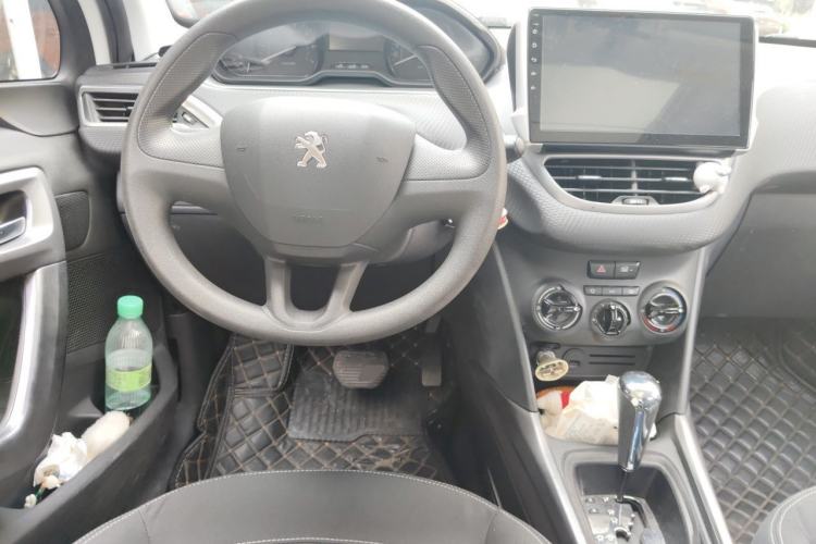 Used Peugeot 2008 2015 1.6L Automatic Playcool Edition Steering Wheel