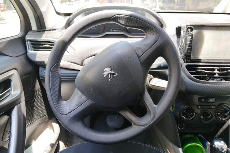 Used Peugeot 2008 2015 1.6L Automatic Playcool Edition Steering Wheel