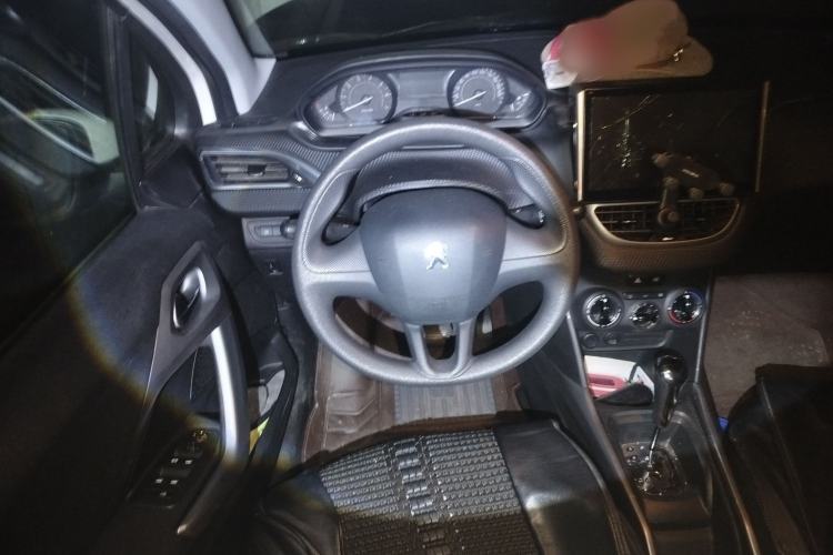 Used Peugeot 2008 2015 1.6L Automatic Playcool Edition Steering Wheel