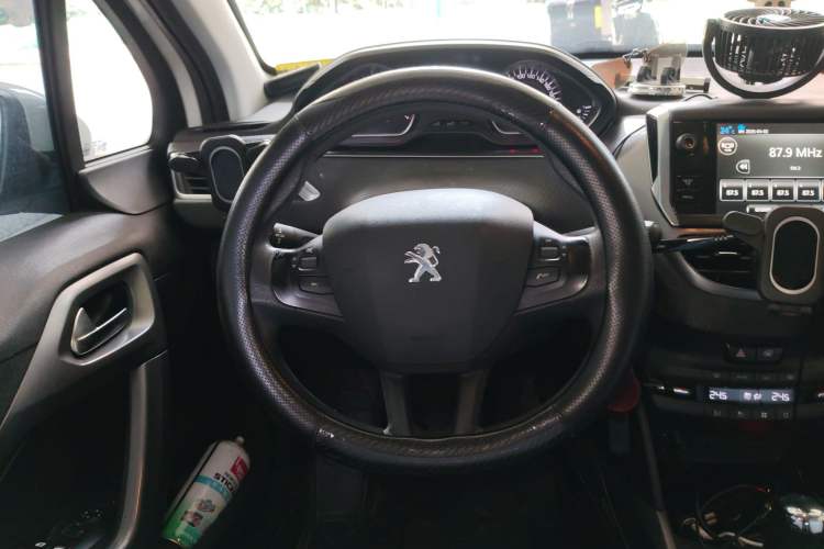 Used Peugeot 2008 2015 1.6L Automatic Playcool Edition Steering Wheel