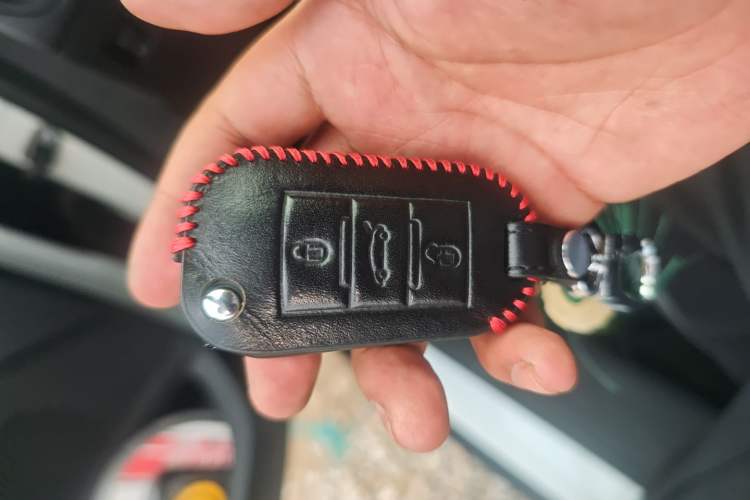 Used Peugeot 2008 2015 1.6L Automatic Playcool Edition Vehicle Key