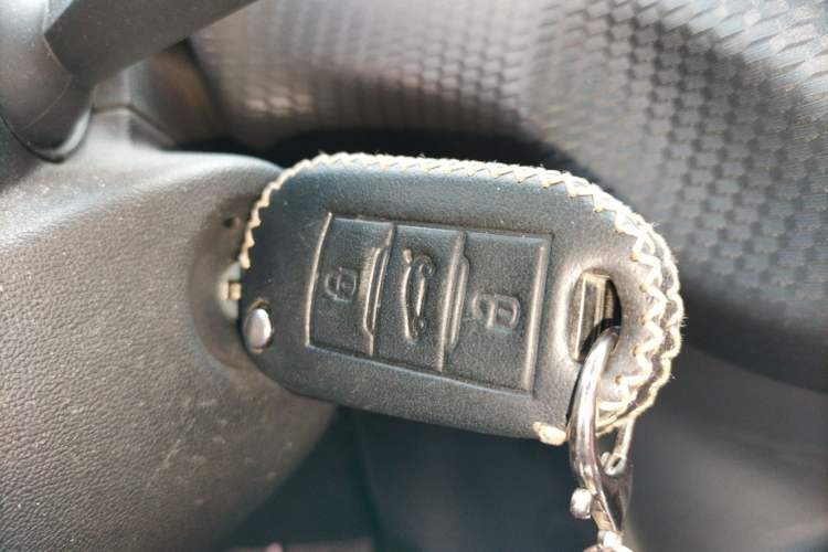 Used Peugeot 2008 2015 1.6L Automatic Playcool Edition Vehicle Key