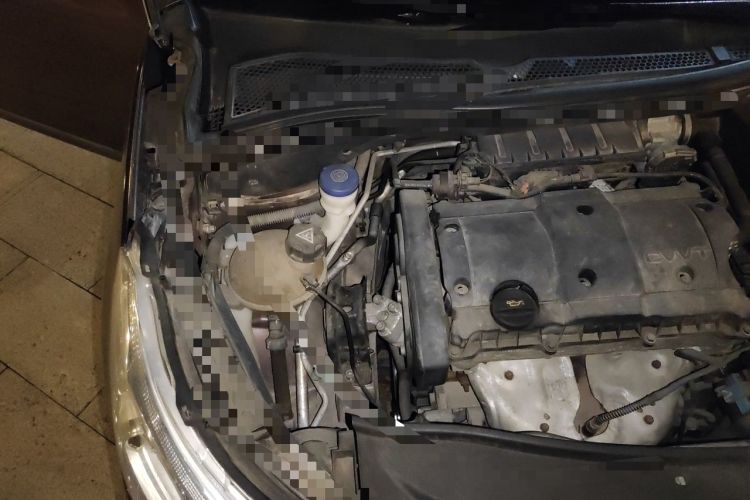 Used Peugeot 2008 2015 1.6L Automatic Playcool Edition Engine Bay Right