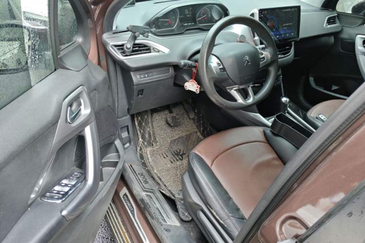 Used Peugeot 2008 2016 230THP Automatic Fashion Edition Driver Seat