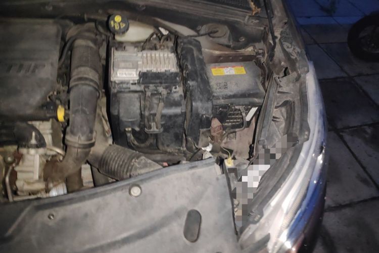 Used Peugeot 2008 2016 230THP Automatic Fashion Edition Engine Bay Left