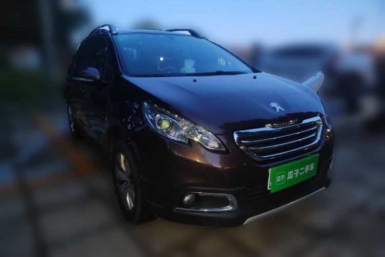 Used Peugeot 2008 2016 230THP Automatic Fashion Edition Front Right 45 Deg