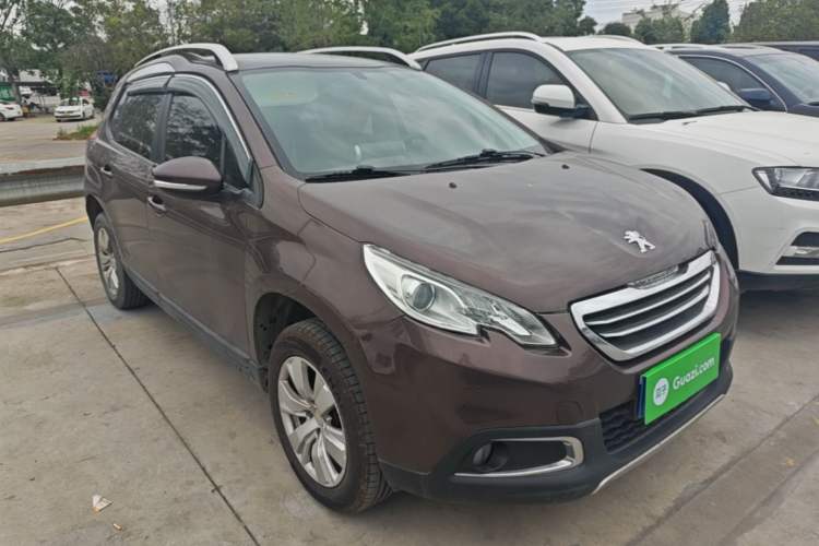 Used Peugeot 2008 2016 230THP Automatic Fashion Edition Front Right 45 Deg