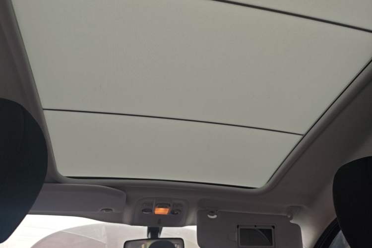 Used Peugeot 2008 2016 230THP Automatic Fashion Edition Headliner