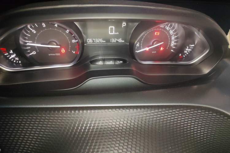 Used Peugeot 2008 2016 230THP Automatic Fashion Edition Instrument Cluster