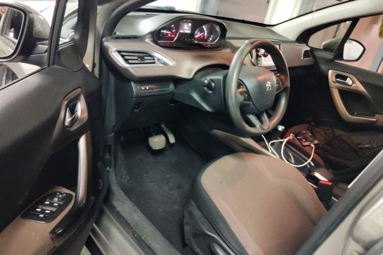 Used Peugeot 2008 2016 230THP Automatic Fashion Edition Driver Seat