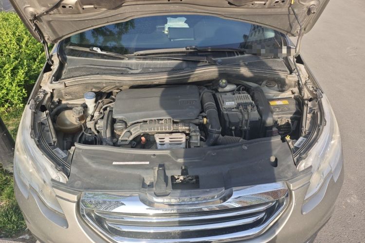 Used Peugeot 2008 2016 230THP Automatic Fashion Edition Engine Bay