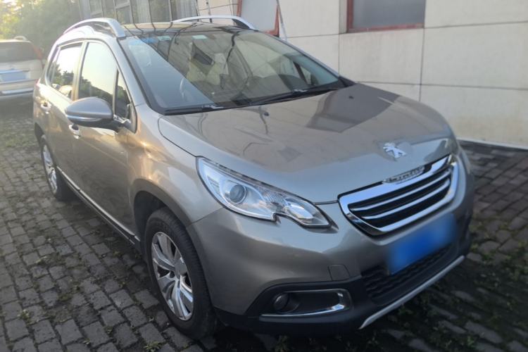 Used Peugeot 2008 2016 230THP Automatic Fashion Edition Front Right 45 Deg