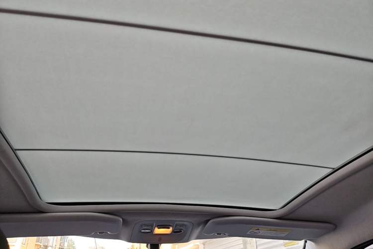 Used Peugeot 2008 2016 230THP Automatic Fashion Edition Headliner