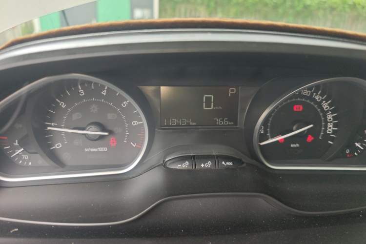 Used Peugeot 2008 2016 230THP Automatic Fashion Edition Instrument Cluster