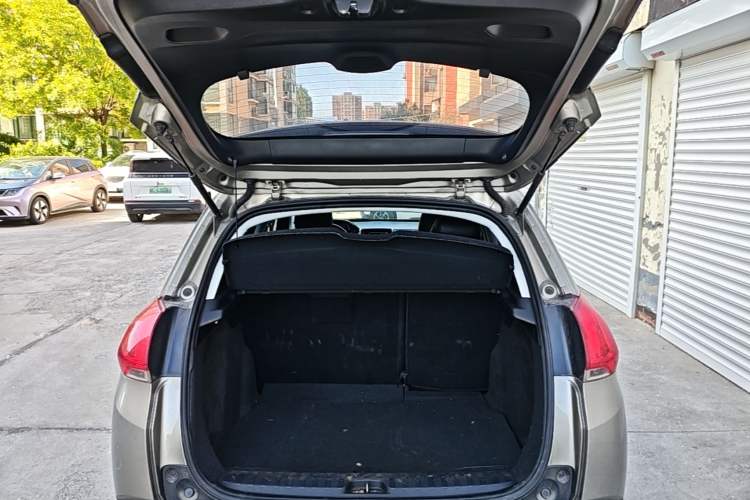 Used Peugeot 2008 2016 230THP Automatic Fashion Edition Trunk