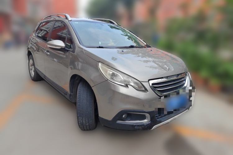 Used Peugeot 2008 2016 230THP Automatic Fashion Edition Front Right 45 Deg