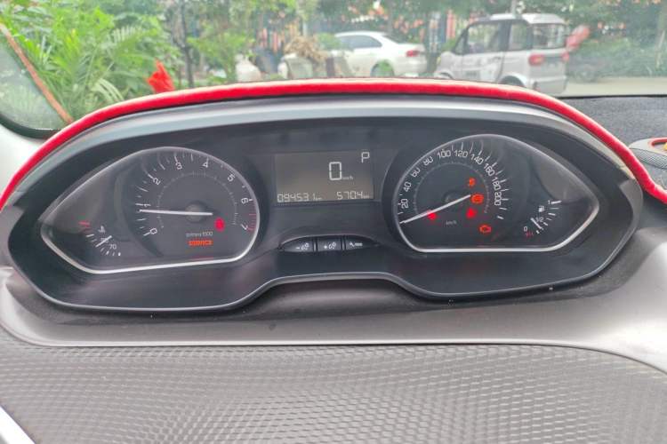 Used Peugeot 2008 2016 230THP Automatic Fashion Edition Instrument Cluster