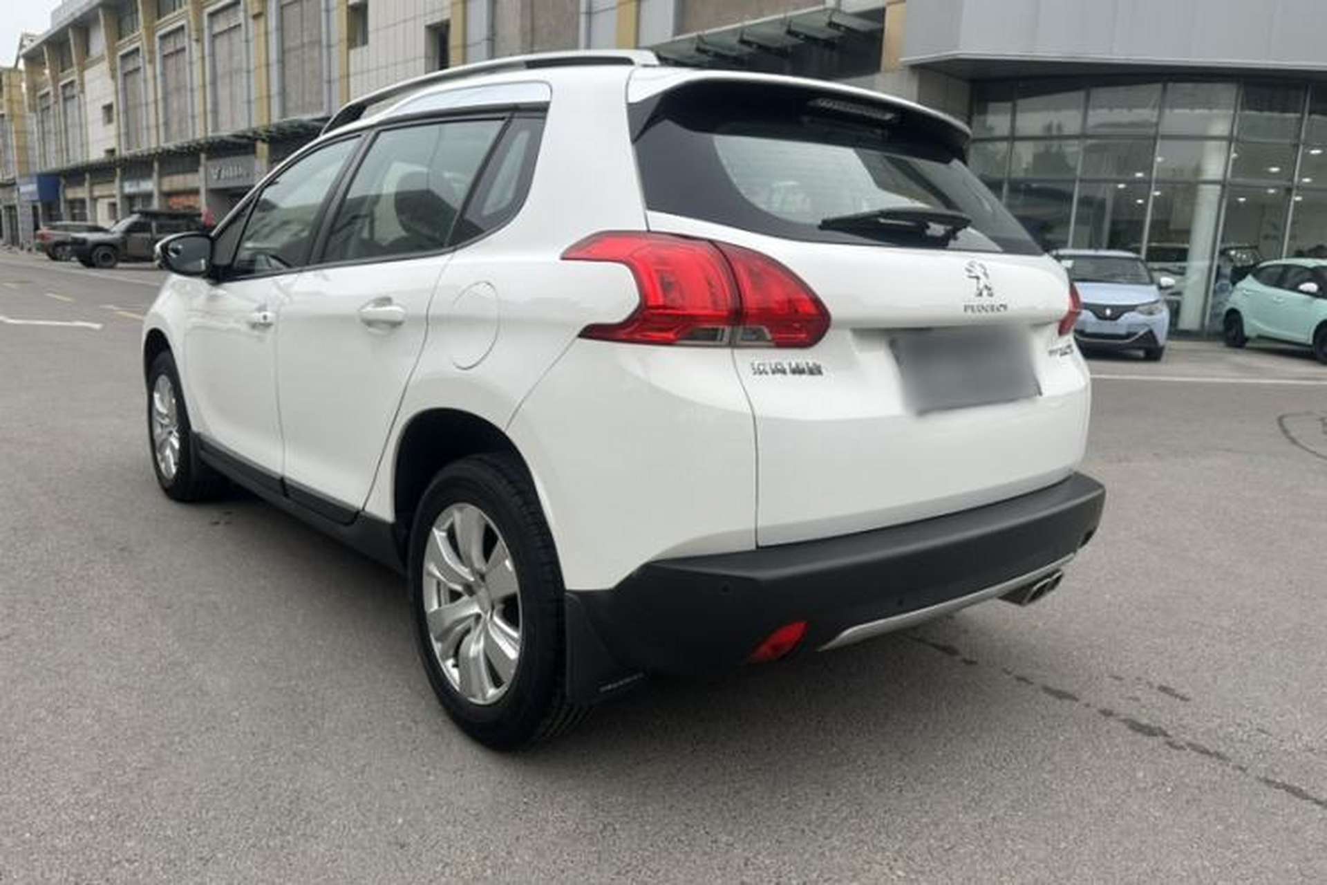 Used Peugeot 2008 2016 230THP Automatic Fashion Edition Exterior 3