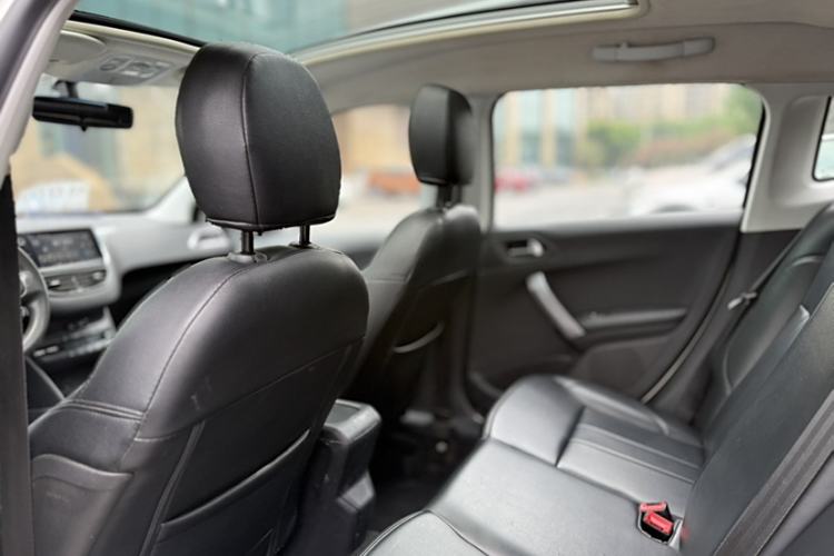 Used Peugeot 2008 2016 230THP Automatic Fashion Edition Exterior 6