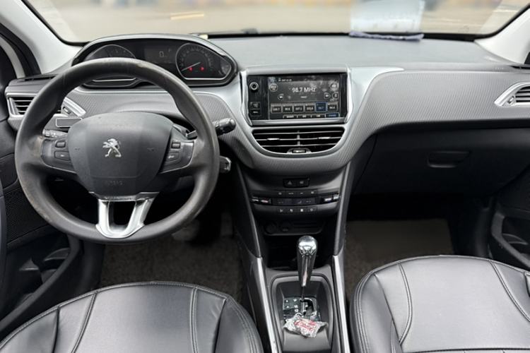 Used Peugeot 2008 2016 230THP Automatic Fashion Edition Exterior 8