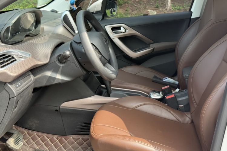 Used Peugeot 2008 2016 230THP Automatic Fashion Edition Right Front Seat