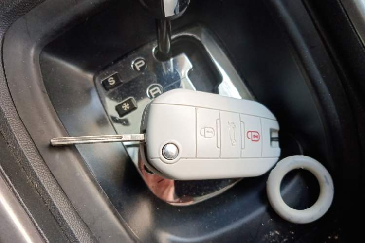Used Peugeot 2008 2016 230THP Automatic Fashion Edition Vehicle Key