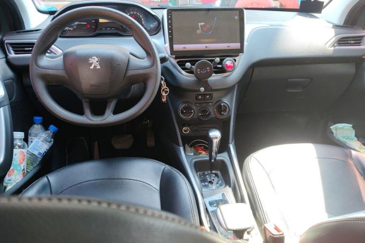 Used Peugeot 2008 2018 1.6L Automatic Trend Edition Center Console
