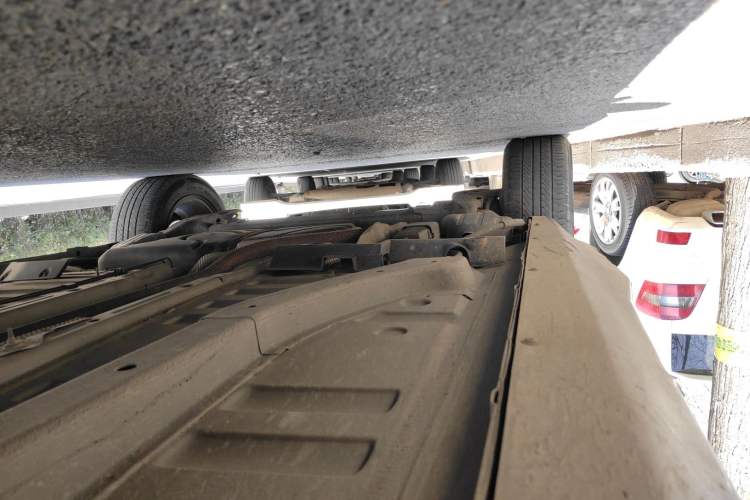 Used Peugeot 2008 2018 1.6L Manual Trend Edition Chassis Front Right