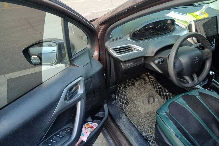 Used Peugeot 2008 2018 1.6L Automatic Trend Edition Driver Seat