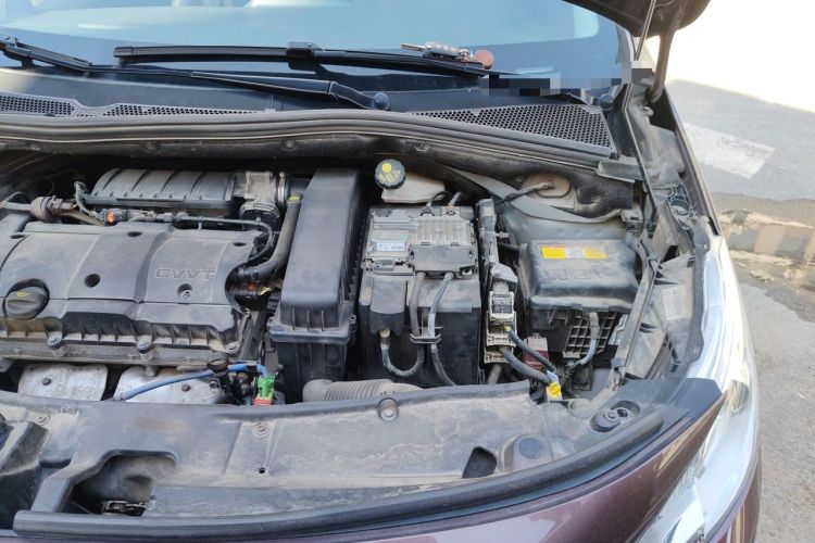 Used Peugeot 2008 2018 1.6L Automatic Trend Edition Engine Bay Left