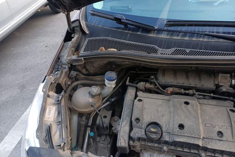 Used Peugeot 2008 2018 1.6L Automatic Trend Edition Engine Bay Right