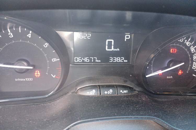 Used Peugeot 2008 2018 1.6L Automatic Trend Edition Odometer Close Up