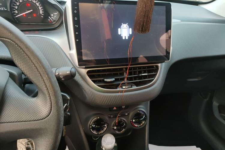 Used Peugeot 2008 2018 1.6L Automatic Trend Edition Audio And AC Panel