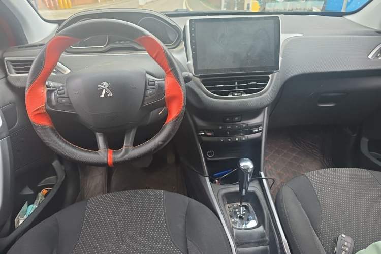 Used Peugeot 2008 2018 1.6L Automatic Fashion Edition Center Console