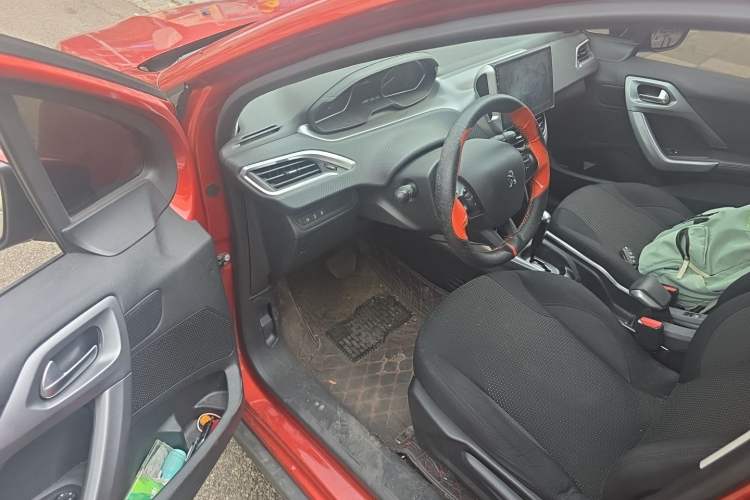 Used Peugeot 2008 2018 1.6L Automatic Fashion Edition Driver Seat
