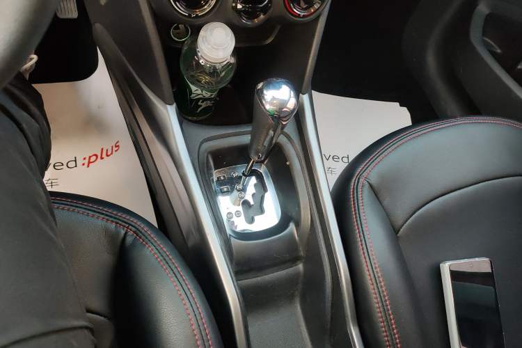 Used Peugeot 2008 2018 1.6L Automatic Trend Edition Gear Lever