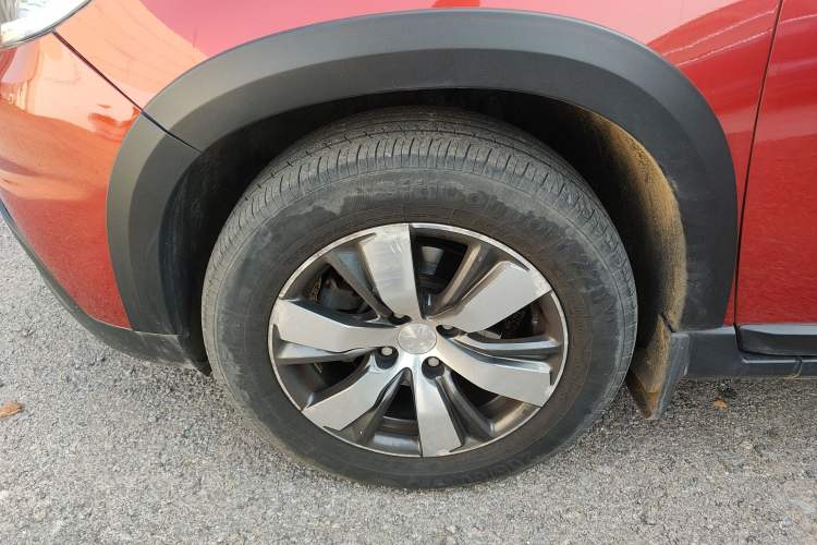 Used Peugeot 2008 2018 1.6L Automatic Trend Edition Left Front Wheel Hub